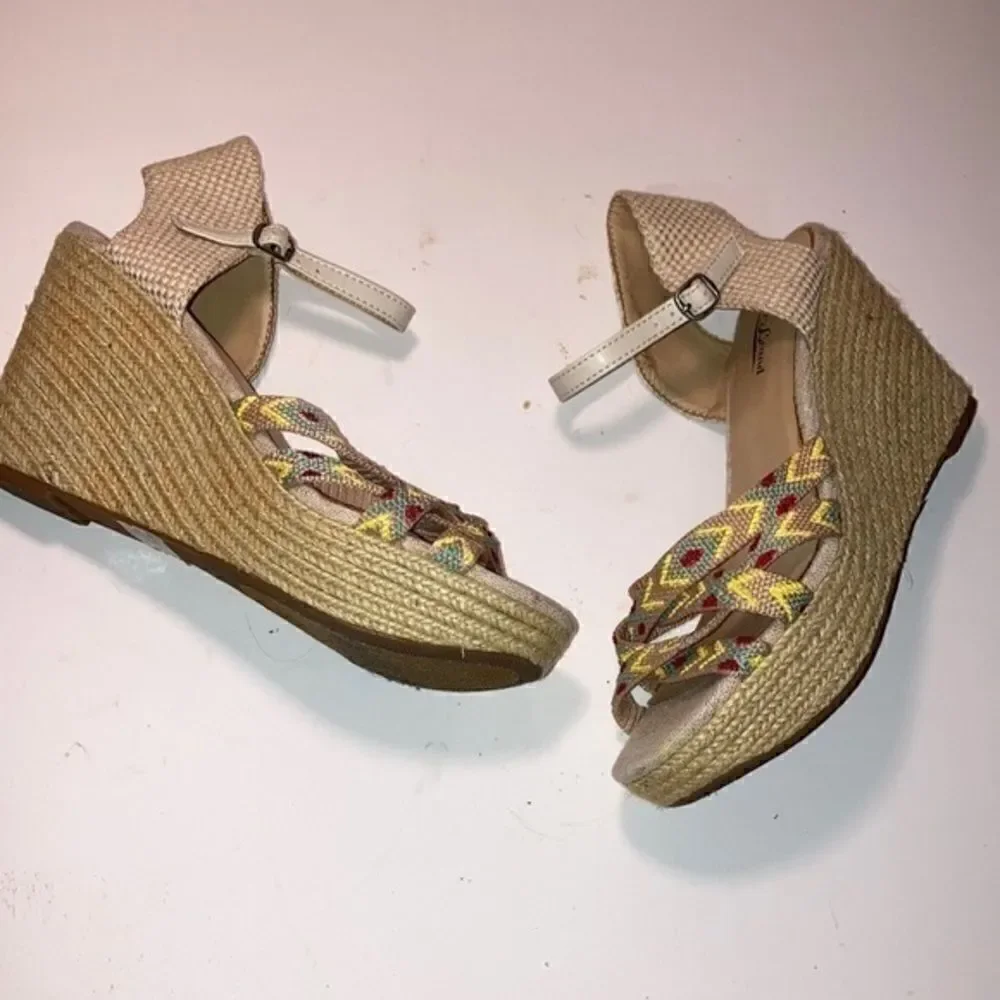 Lucky Brand wedges